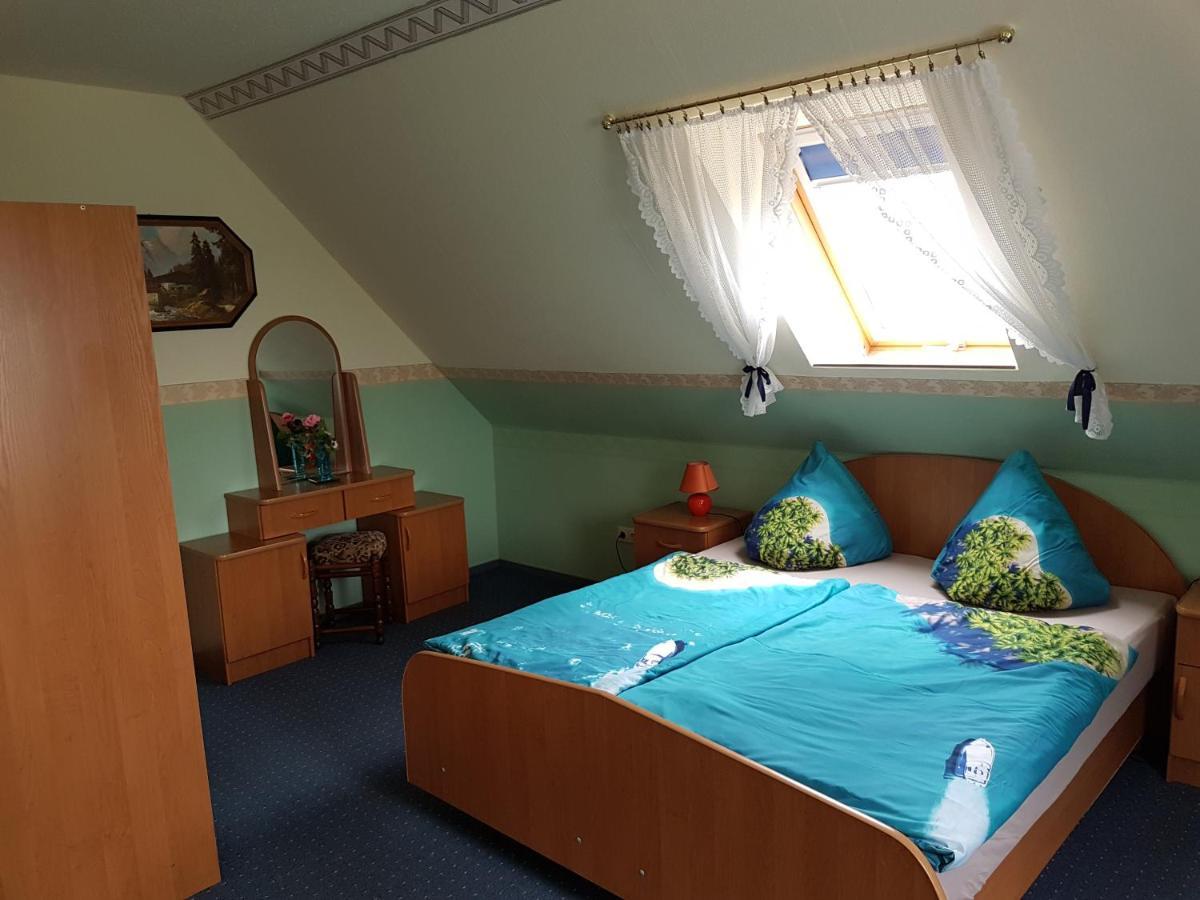 Landpension Zum Schweizerberg Neugrimnitz 外观 照片